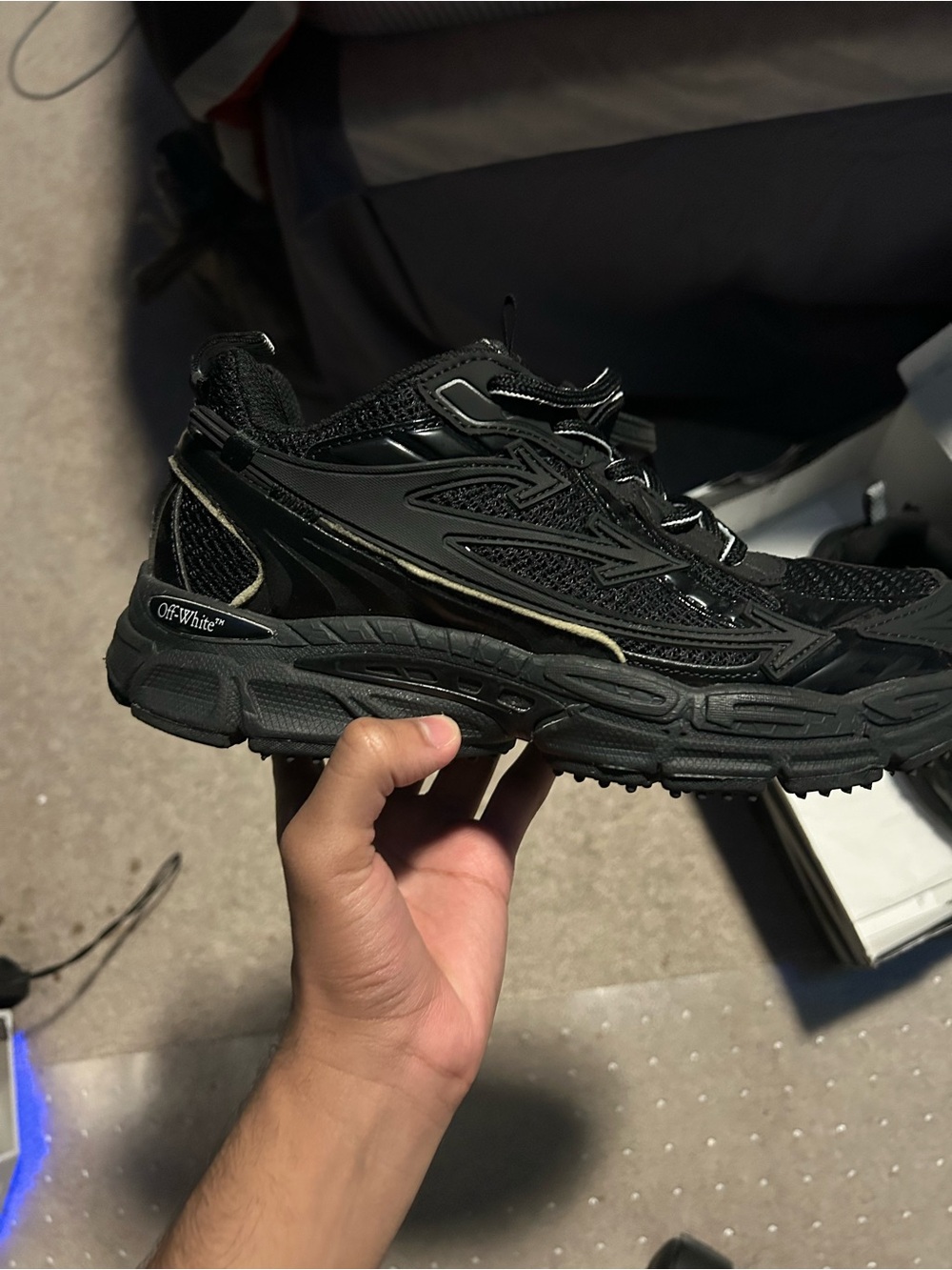 Offwhite Be Right Back Size 8 Black  Athletic Sneakers - Casual Running Shoes - Picture 2 of 7